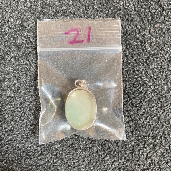 Authentic Jade Pendent - Picture 3 of 3
